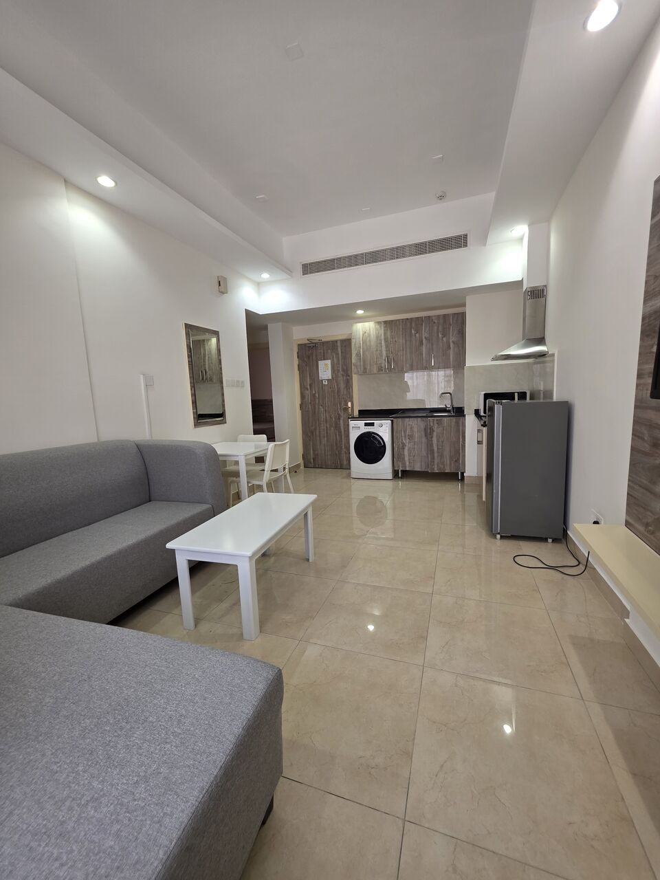 Hoora, Apartments, Flats, Houses & Villas, BHD 260/month,  2 BR,  ATHROOM Hall Kitchen With Electricity Fully Furnished Car Parking