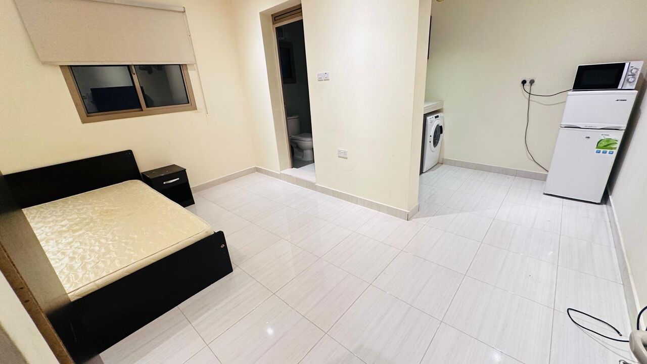 Zinj, Apartments, Flats, Houses & Villas, BHD 150/month,  Furnished,  Studio,  Studio Flat For Rent In Zinj With EWA , Unlimited Near Bu Gazal Garden
