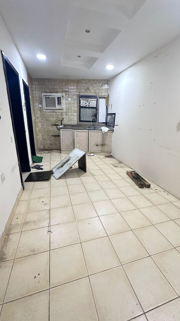 Umm Al Hassam, Apartments, Flats, Houses & Villas, BHD 180/month,  1 BR,  Flat For Rent In Umm Al Hassam With EWA , Unlimited  Near Falcon Plaza