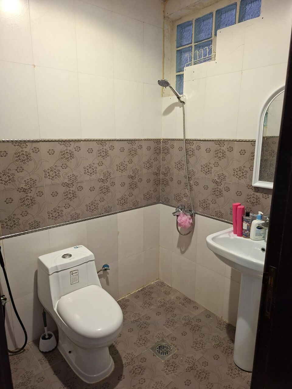 Riyadh, Apartments, Flats, Houses & Villas, 1 BR,  80 Sq. Meter,  Cozy Unfurnished 1-BHK Family With 2 Bathroom , 1 Living Room, Separate Kitchen Area