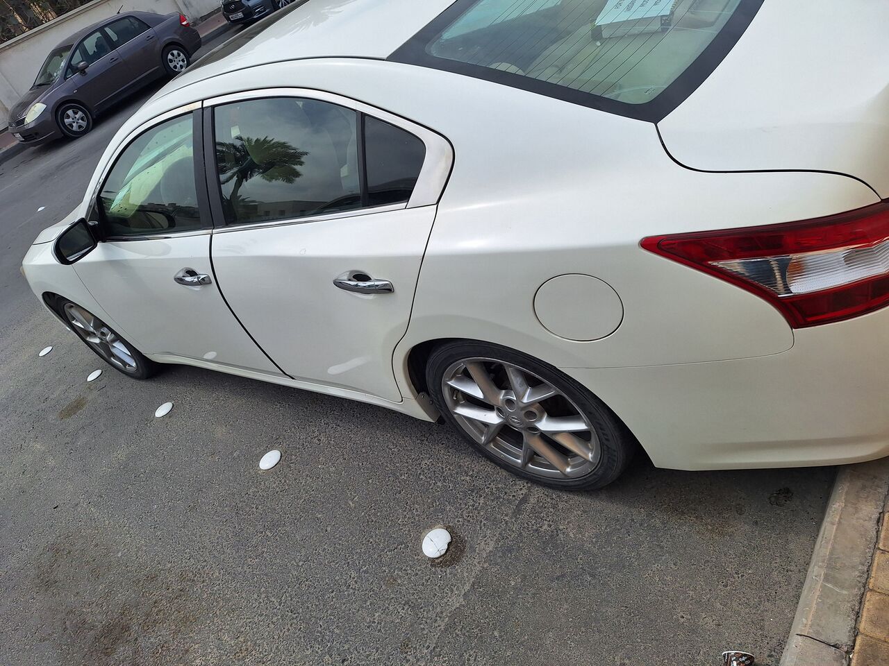 Gudaibiya, Vehicles, Cars & Trucks , BHD 1000,  Nissan Maxima,  2011,  Automatic,  280 KM,   Full Option For Sale