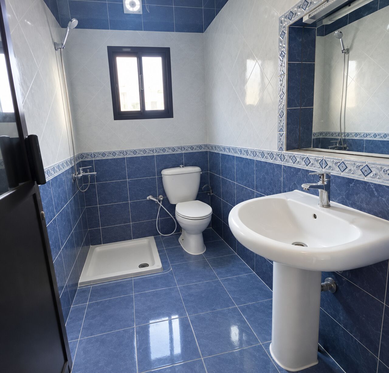 Jid Ali, Apartments, Flats, Houses & Villas, BHD 220/month,  2 BR,  For Rent : Ground Floor Apartment In Jid Ali.