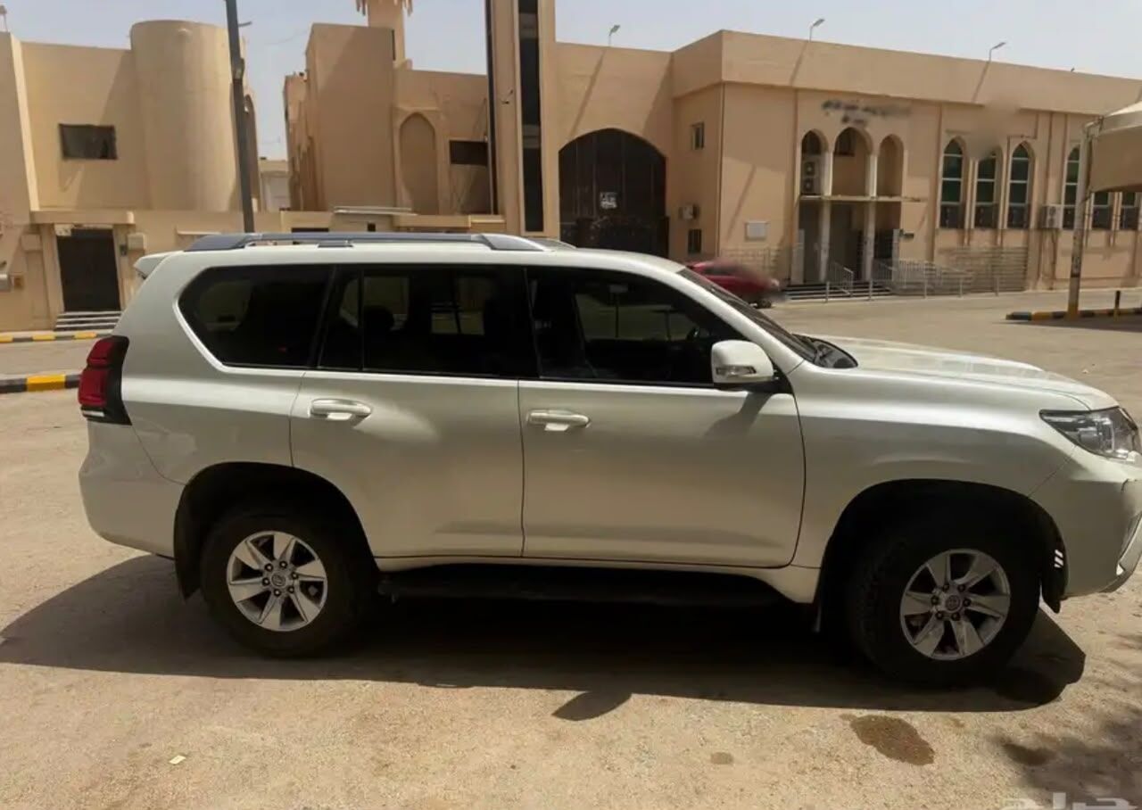 Olaya, Vehicles, Cars & Trucks , SAR 130000,  2021 Toyota Land Cruiser Prado TXL,  2021,  Automatic,  111800 KM,