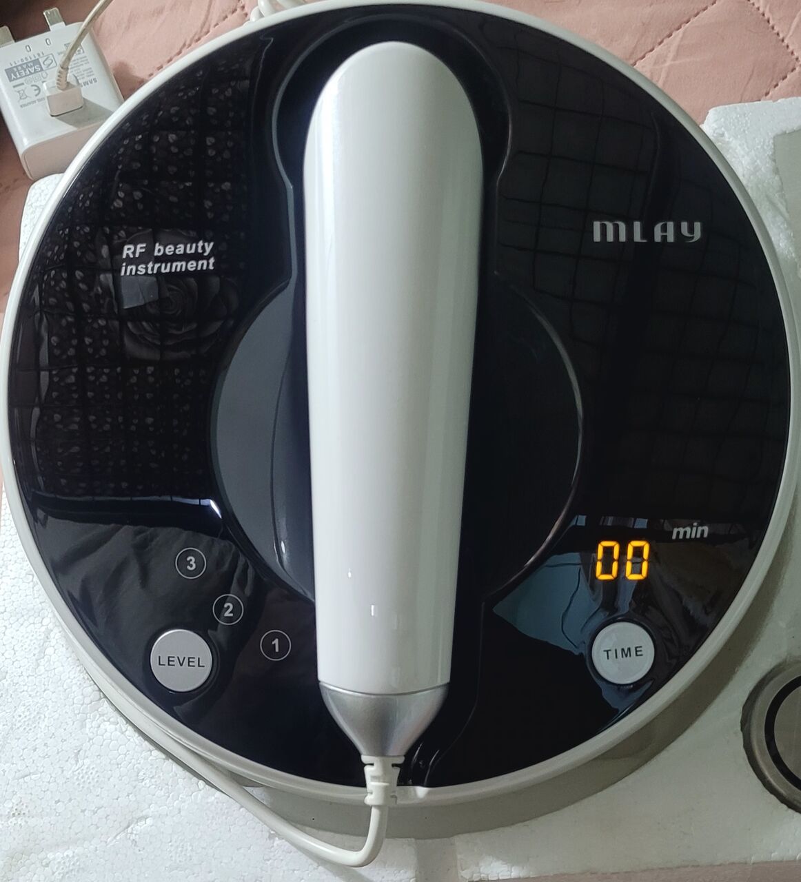 Riyadh, Health & Beauty Items, SAR 650,  I Want To Sell MLAY RF Radio Frequency Facial Beauty Machine