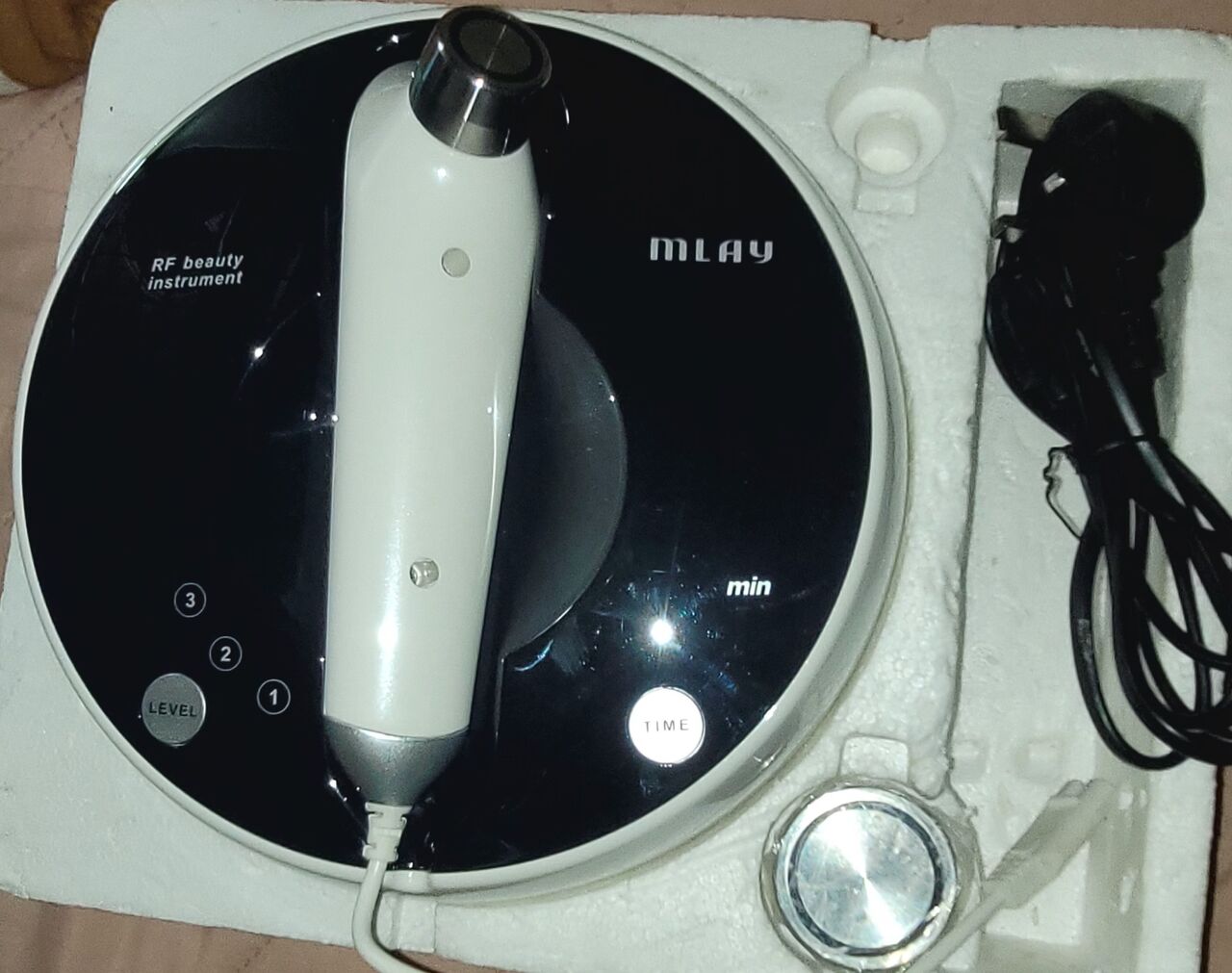 Riyadh, Health & Beauty Items, SAR 650,  I Want To Sell MLAY RF Radio Frequency Facial Beauty Machine