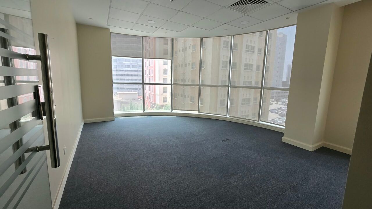 Manama, Offices, BHD 950,  200 Sq. Meter,  Commercial Office Space For Rent In Seef