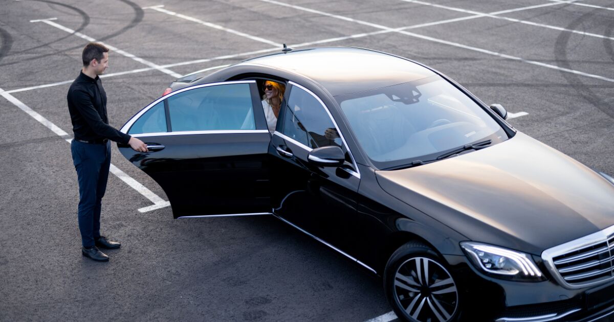 Zurich, Travel, Zurich Limousine Service - Comfortable & Professional