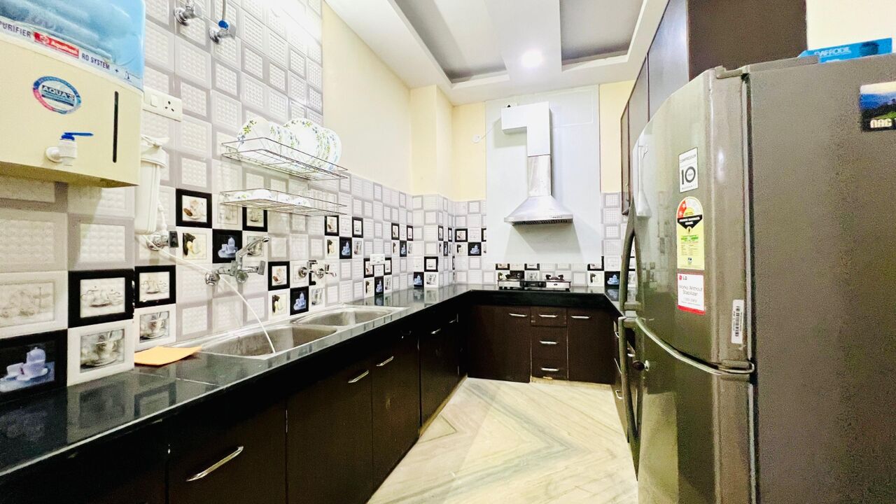 Rohini, Apartments, Flats, Houses & Villas, INR 11656/day,  4 BR,  18 Sq. Feet,  INR11656/day, Modern4BHK Apartment, 2200 Sq. Feet, H Block Sec 18 Rohini
