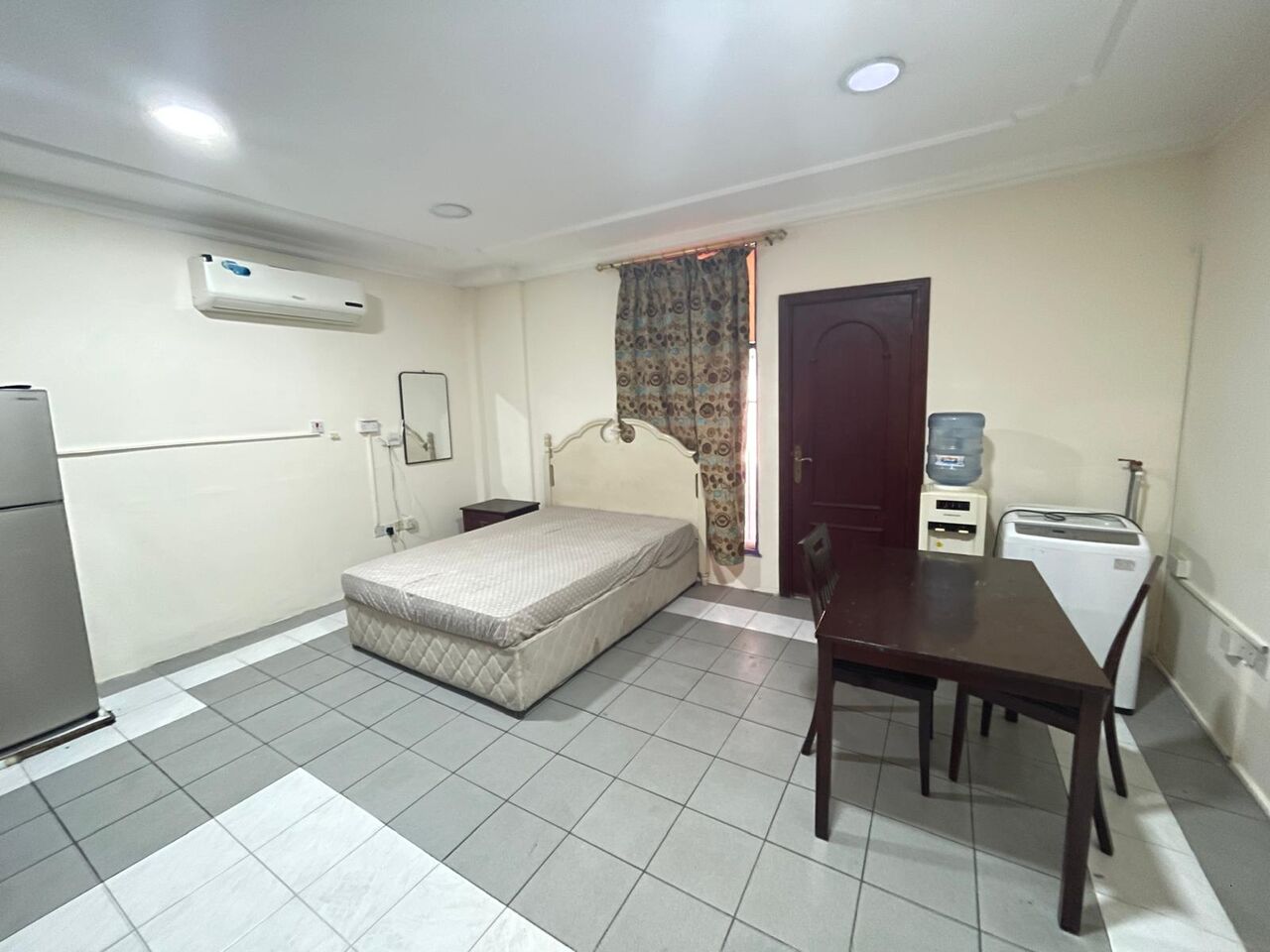 Juffair, Apartments, Flats, Houses & Villas, BHD 180/month,  Studio,  Studio Flat Fully Furnished With Ewa In Juffair