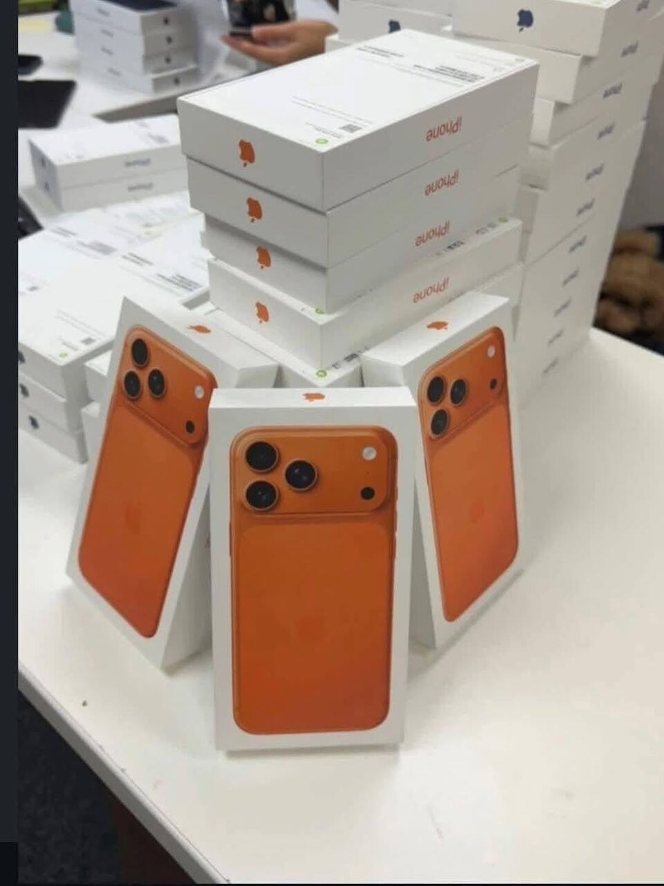 Al Duwadimi, Wholesale Products, New IPhone 17 Pro, 790usd, IPhone 16, 465usd, IPhone 16 Pro, 580usd, Sony PS5, 350usd,  So