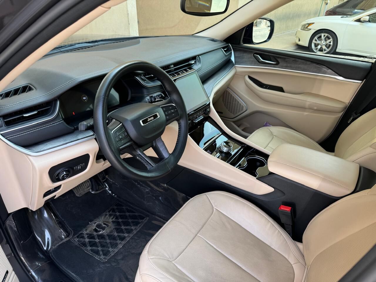 Riyadh, Vehicle Lease Transfer, SAR 10000,  2022 Jeep Grand Cherokee, For Sale Or Lease Transfer In Excellent Condition