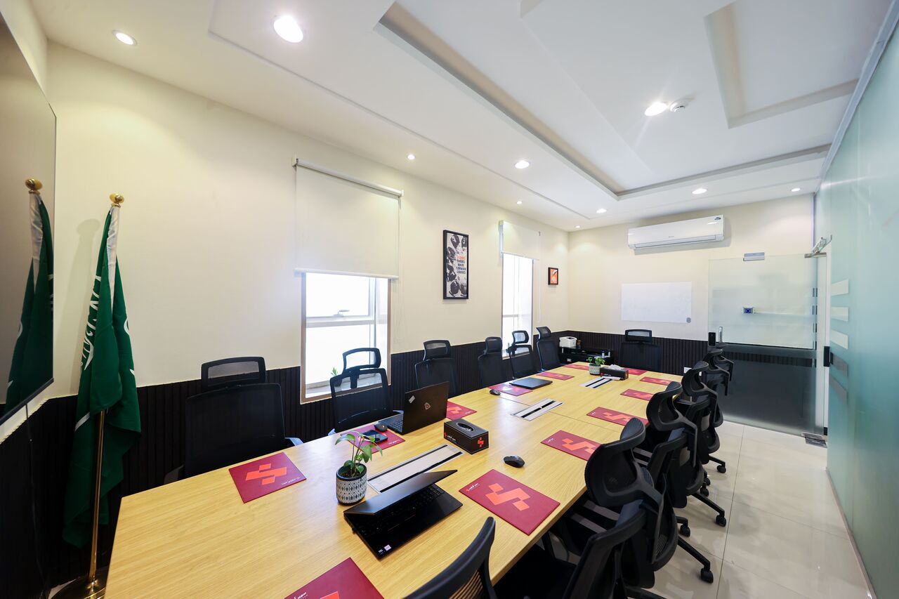Riyadh, Offices, SAR 2000,  884 Sq. Meter,  Fully Equipped Warehouses & Offices In Riyadh