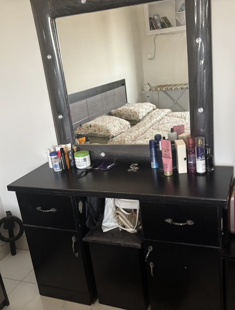 Jeddah, Furniture, SAR 800,  Cupboard And Dressing Table For Sale
