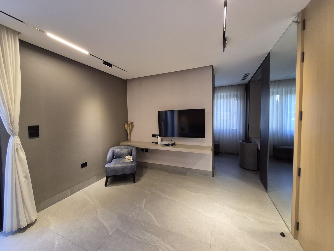 Amman, Apartments, Flats, Houses & Villas, JOD 19000/year,  2 BR,  ✨ Two-Bedroom Smart Luxury Living 🏡