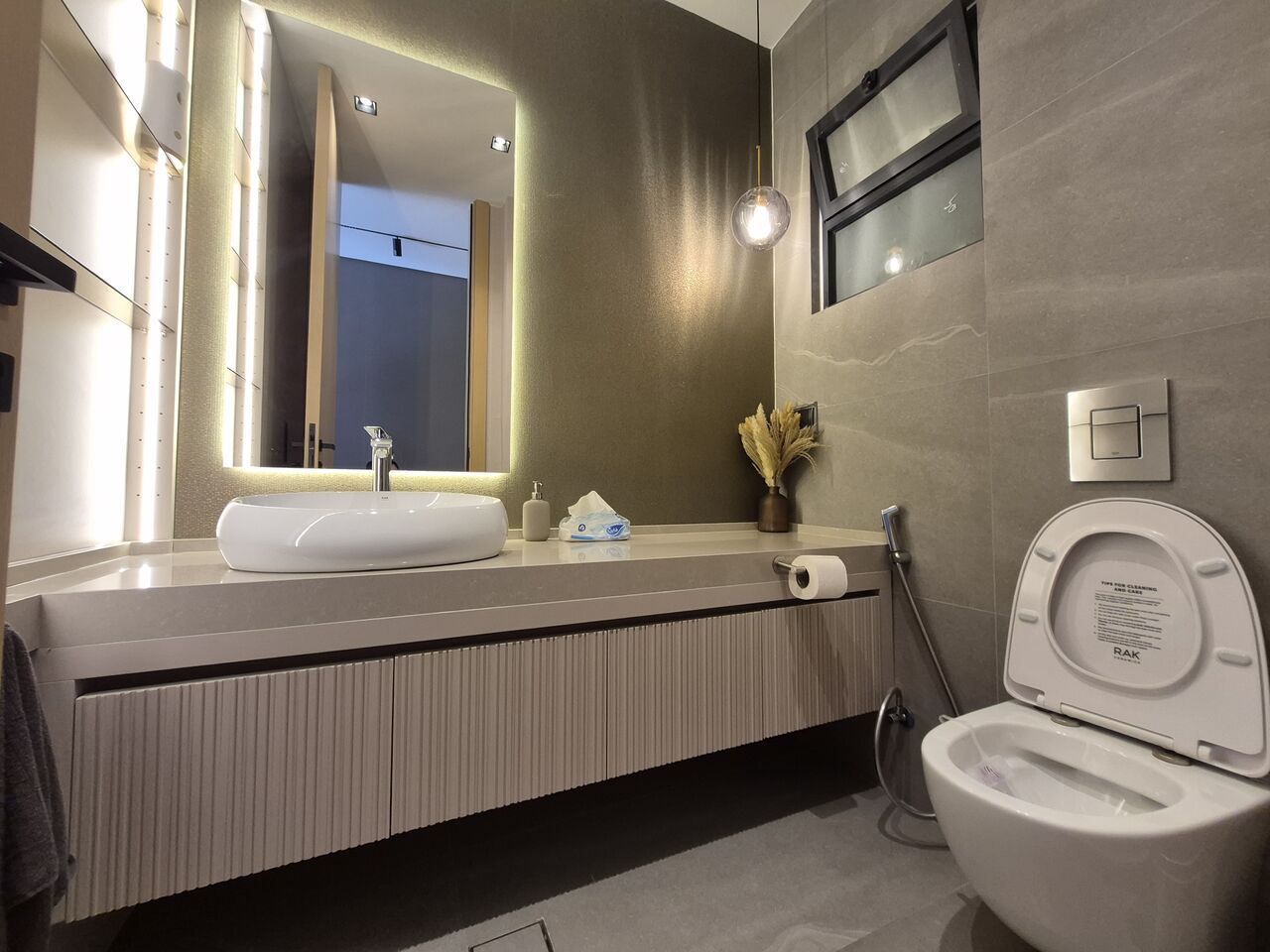 Amman, Apartments, Flats, Houses & Villas, JOD 19000/year,  2 BR,  ✨ Two-Bedroom Smart Luxury Living 🏡