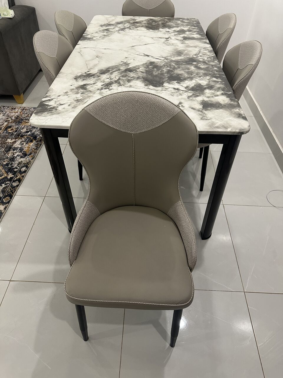 Madinah, Furniture, SAR 750,  6 Seater Dining Table