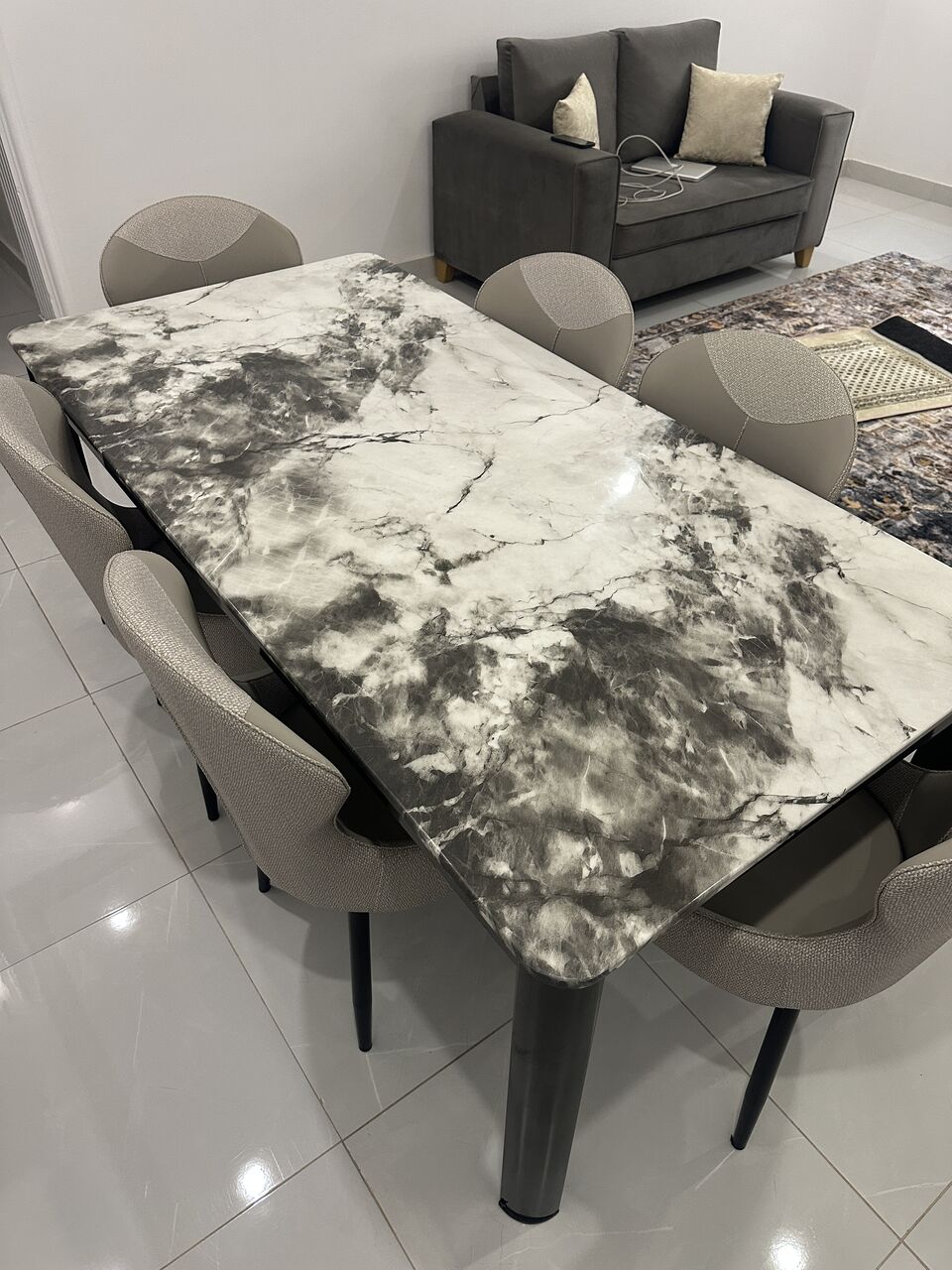 Madinah, Furniture, SAR 750,  6 Seater Dining Table