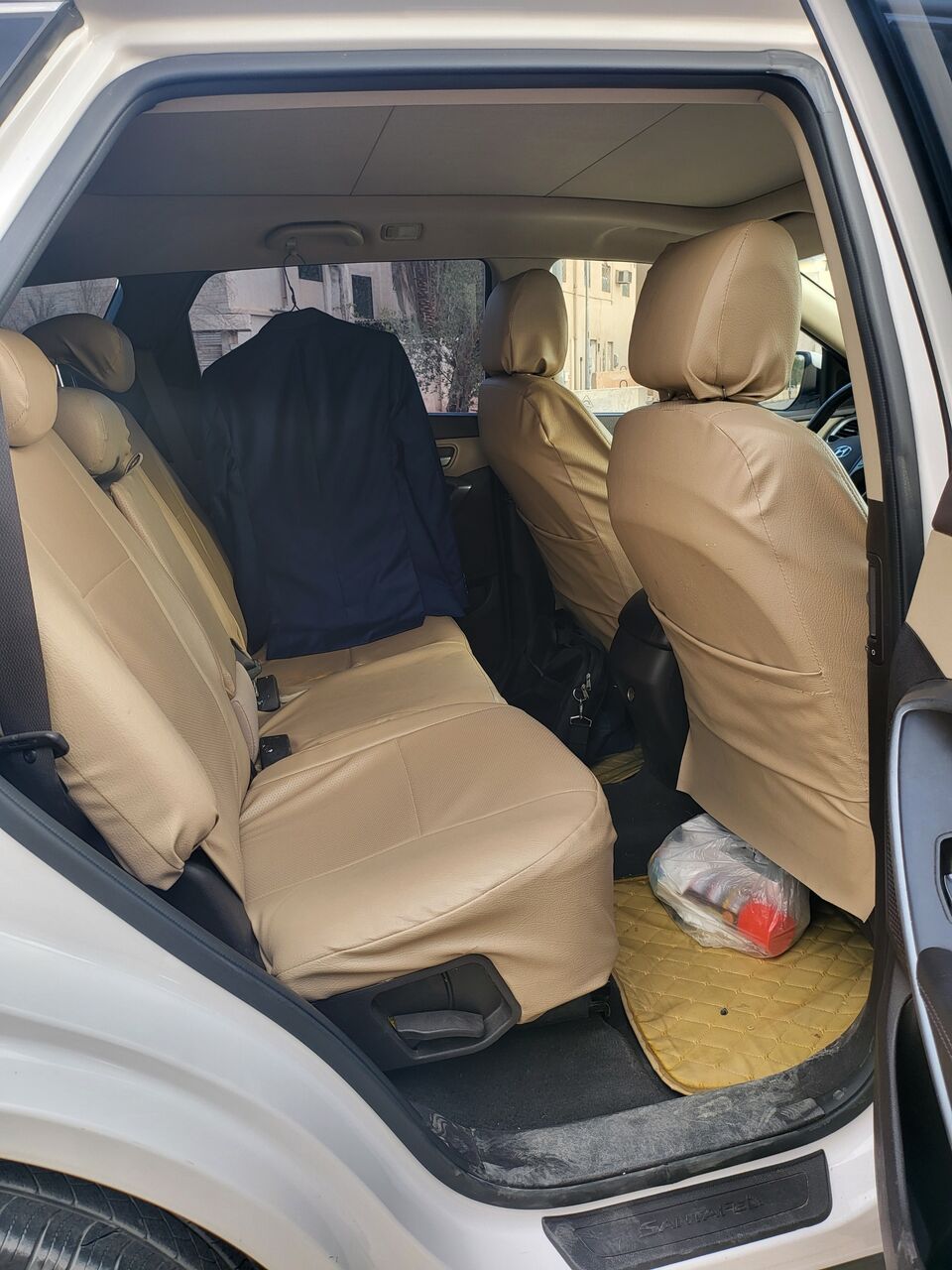 Riyadh, Vehicles, Cars & Trucks , SAR 40000,  Hyundai Santa Fe,  2016,  Automatic,  159000 KM,  Hyndai Santa Fe (santafe) , 4 Cylendar, 2.4L, 159k Km, 7 Seater, Without 4&times;4, Panorami