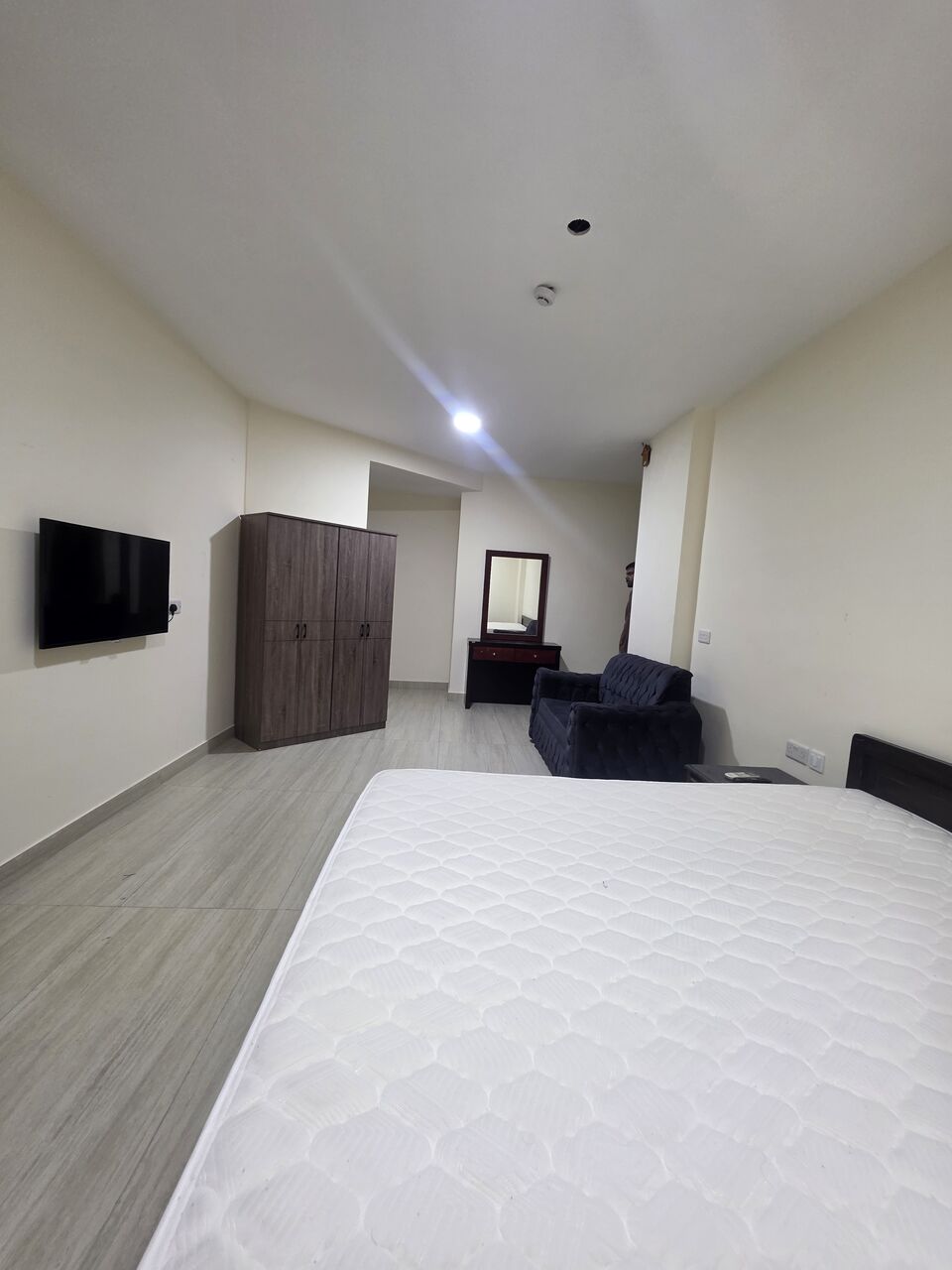 Hoora, Apartments, Flats, Houses & Villas, BHD 180/month,  Furnished,  Studio,  - Very Neet & Clean Fully Furnished Spacious Studio Flat With Unlimited Ewa @180/BD In Hoo
