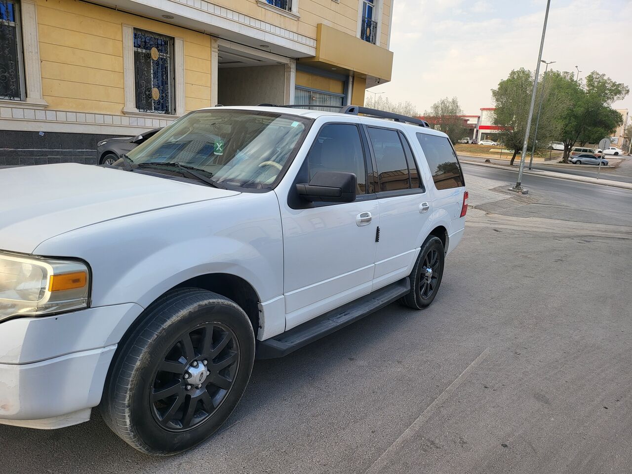 Riyadh, Vehicles, Cars & Trucks , SAR 19500,  Ford Expedition,  2011,  Automatic,  317500 KM,   , 8 Cylendar, 317.5k Km, 8 Seater, Without 4×4, 20 Inches Rims.