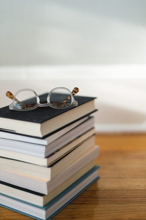 Al Aqeeq, Items Wanted, Looking For Any Novel, Or Fiction Books