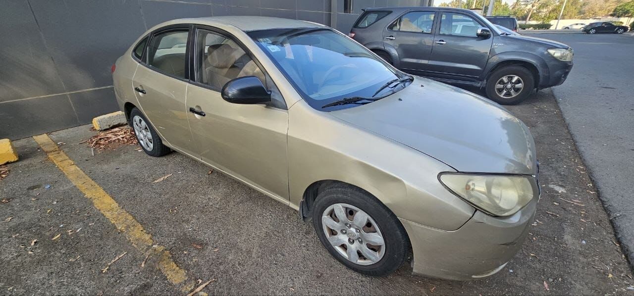 Jeddah, Vehicles, Cars & Trucks , SAR 13500,  Hyundai Elantra,  2010,  Automatic,  373000 KM,  Elantra  For Sale