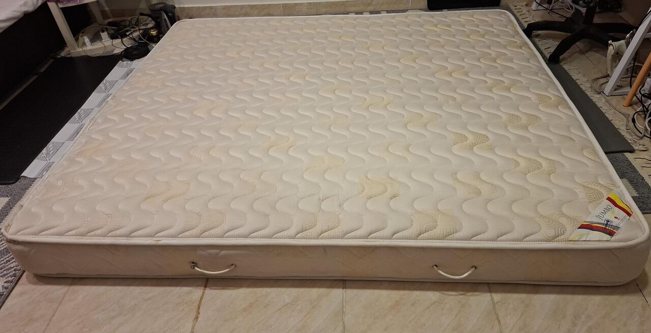 Yanbu, Household Items, SAR 150,  Quneen Size Mattress (1.8 Meters X 2 Meter) Thicknesses Is 18 Centimetres