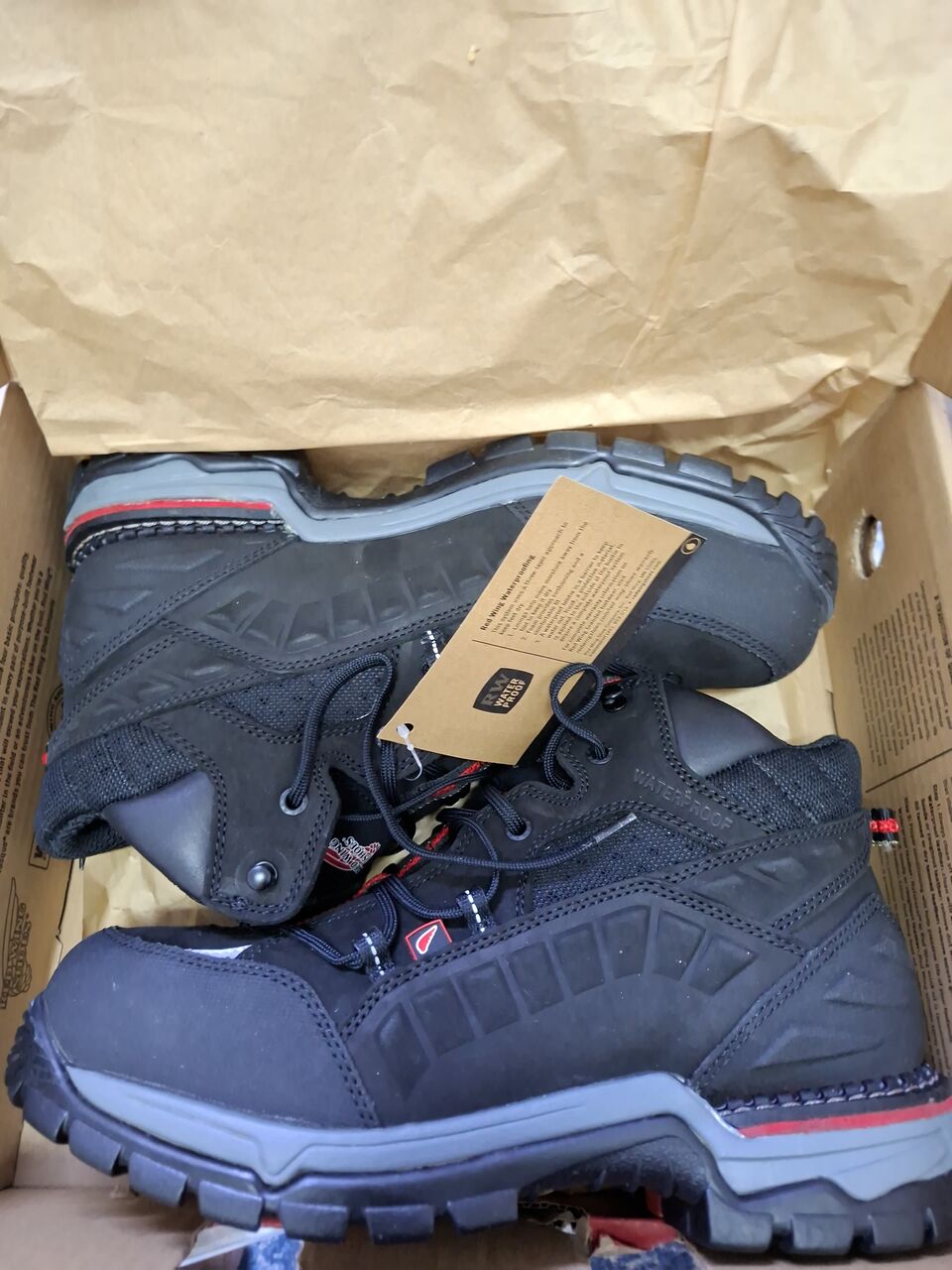 Jubail, Clothing & Accessories, SAR 299,  Red Wing Safety Shoe For Sale