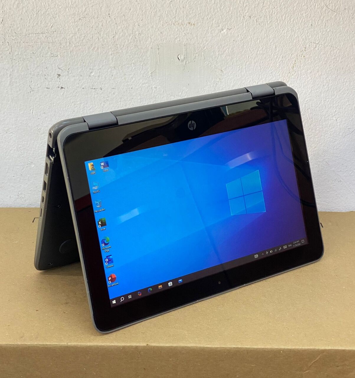 Isa Town, Computers, BHD 67,  Bes Offer HP Core I5 7th Generation 2 In 1 Touch Laptop+Tablet 8GB RAM (Free Bag + Mouse)