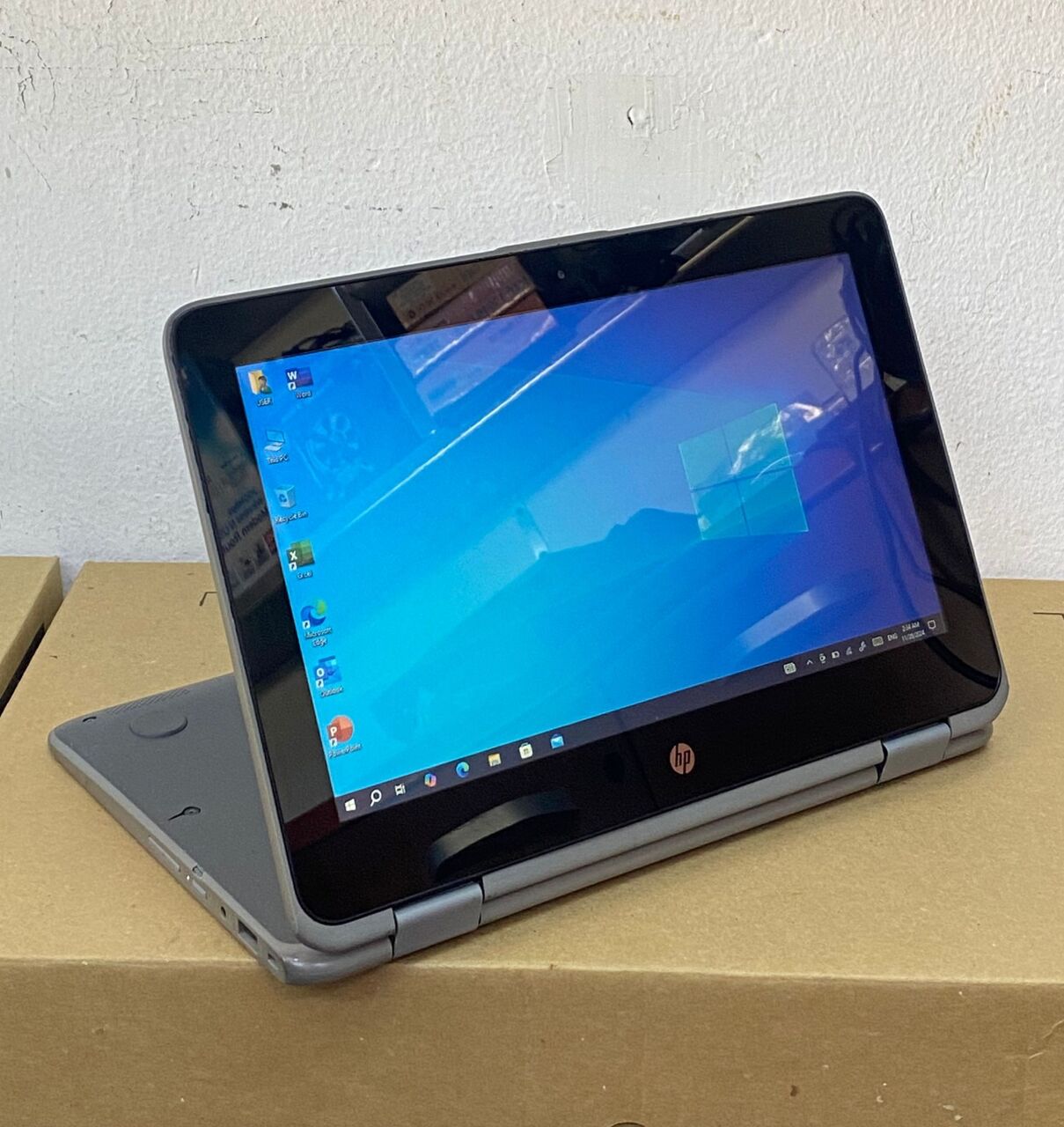 Isa Town, Computers, BHD 67,  Bes Offer HP Core I5 7th Generation 2 In 1 Touch Laptop+Tablet 8GB RAM (Free Bag + Mouse)