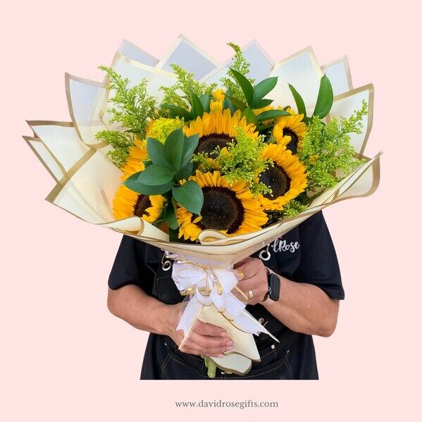 New York, Business, Flower Gift Birthday: Bright Sunflower Bouquets & Congrats