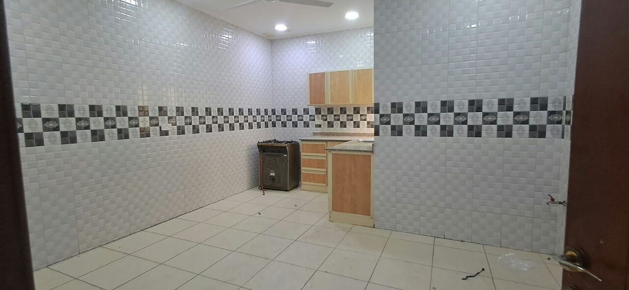 East Riffa, Staff Accommodation, BHD 2000,  500 Sq. Meter,  STAFF ACCOMMODATION &ndash; EAST RIFFA NEAR MONTAREAL MOTORS | 10 × 3-BEDROOM FLATS | BD 2,000