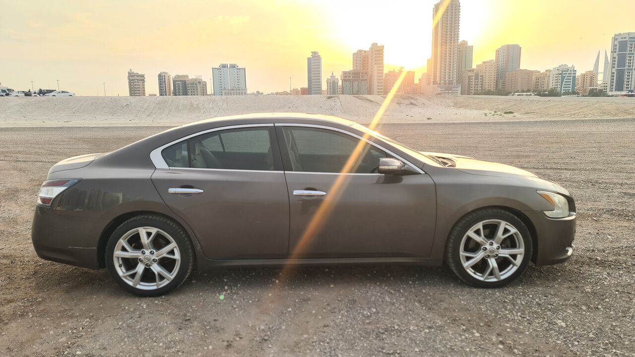 Juffair, Vehicles, Cars & Trucks , BHD 1350,  Nissan Maxima,  2012,  Automatic,  151000 KM,    Instalments Option Available