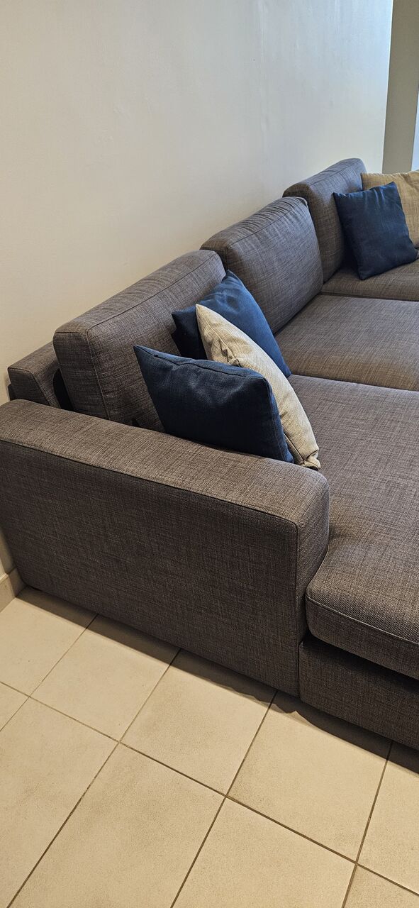 Al Dana, Furniture, SAR 2000,  🛋️ Eterno 3-Seater Sofa With Left Chaise – Excellent Condition