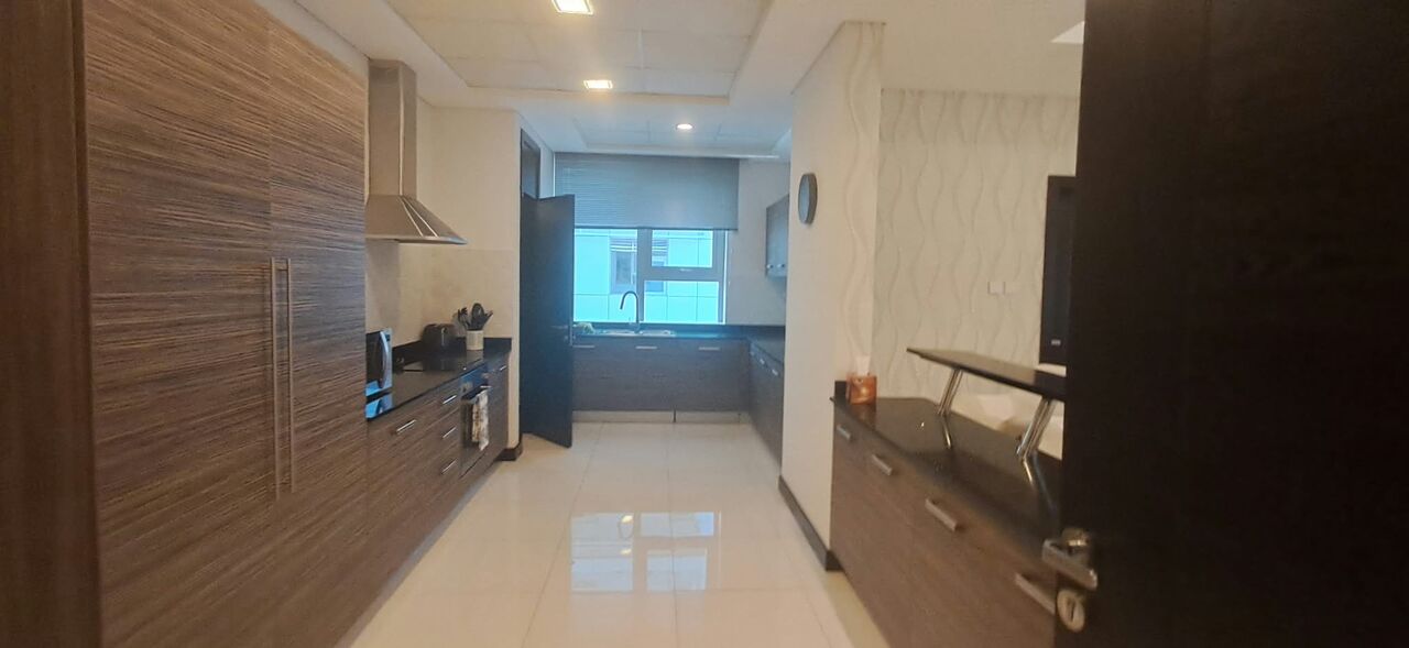 Al Seef, Apartments, Flats, Houses & Villas, BHD 1200/month,  Furnished,  3 BR,  250 Sq. Meter,  DUXURY FULLY FURNISHED 3-BEDROOM DUPLEX &ndash; REEF ISLAND | PRIVATE ENTRANCE | GYM & SWIMMING