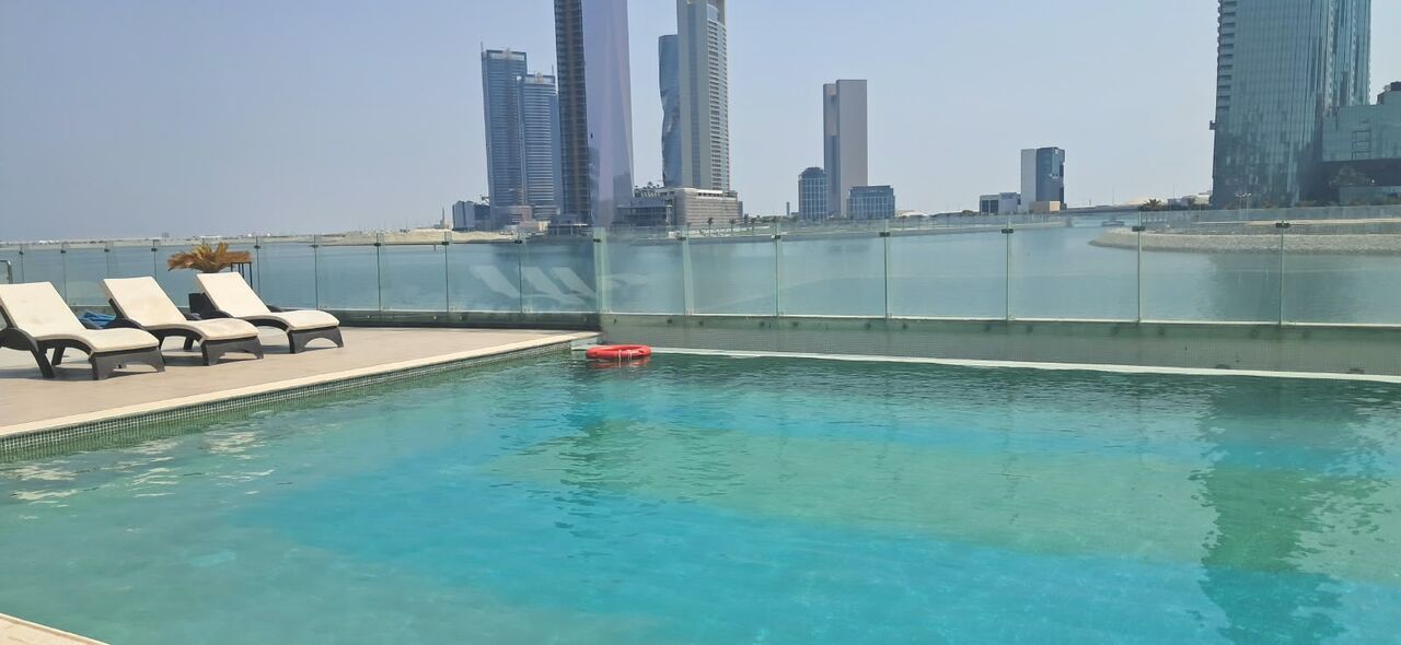 Al Seef, Apartments, Flats, Houses & Villas, BHD 1200/month,  Furnished,  3 BR,  250 Sq. Meter,  DUXURY FULLY FURNISHED 3-BEDROOM DUPLEX &ndash; REEF ISLAND | PRIVATE ENTRANCE | GYM & SWIMMING