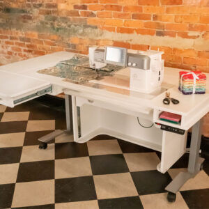 New York, Furniture, USD 5,  Model 9100 New Height Adjustable Table