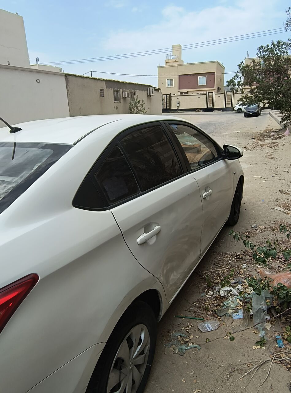 Jeddah, Vehicles, Cars & Trucks , SAR 20000,  Toyota Yearis,  2015,  Automatic,  400000 KM,  Urgent Car Sale