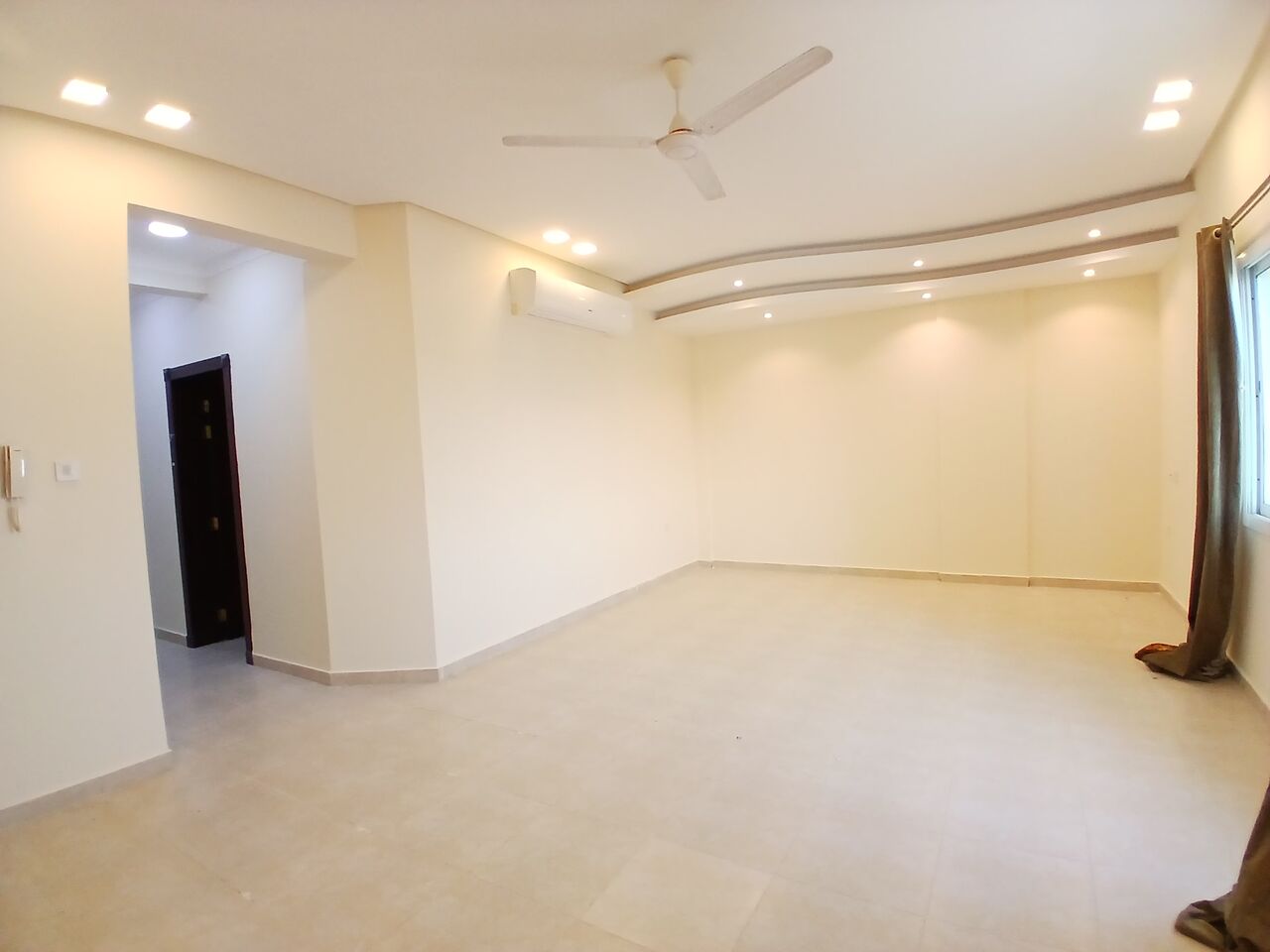 Hidd, Apartments, Flats, Houses & Villas, BHD 280/month,  3 BR,  Flat 3bhk For Rent Hidd Semi-furnished