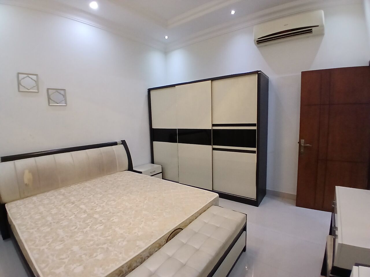 Hidd, Apartments, Flats, Houses & Villas, BHD 350/month,  3 BR,  Flat 3bhk F .furnished New Hidd Inclusive