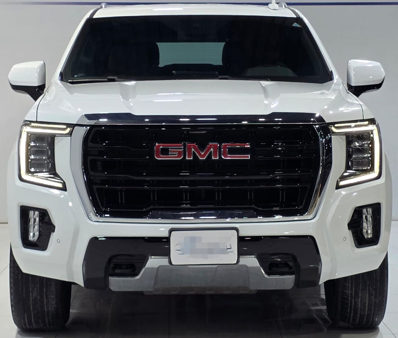 Riyadh, Vehicles, Cars & Trucks , SAR 195000,  GMC YUKON SLE 4X4 LOW KM,  2024,  Automatic,  30000 KM,  MID OPTION