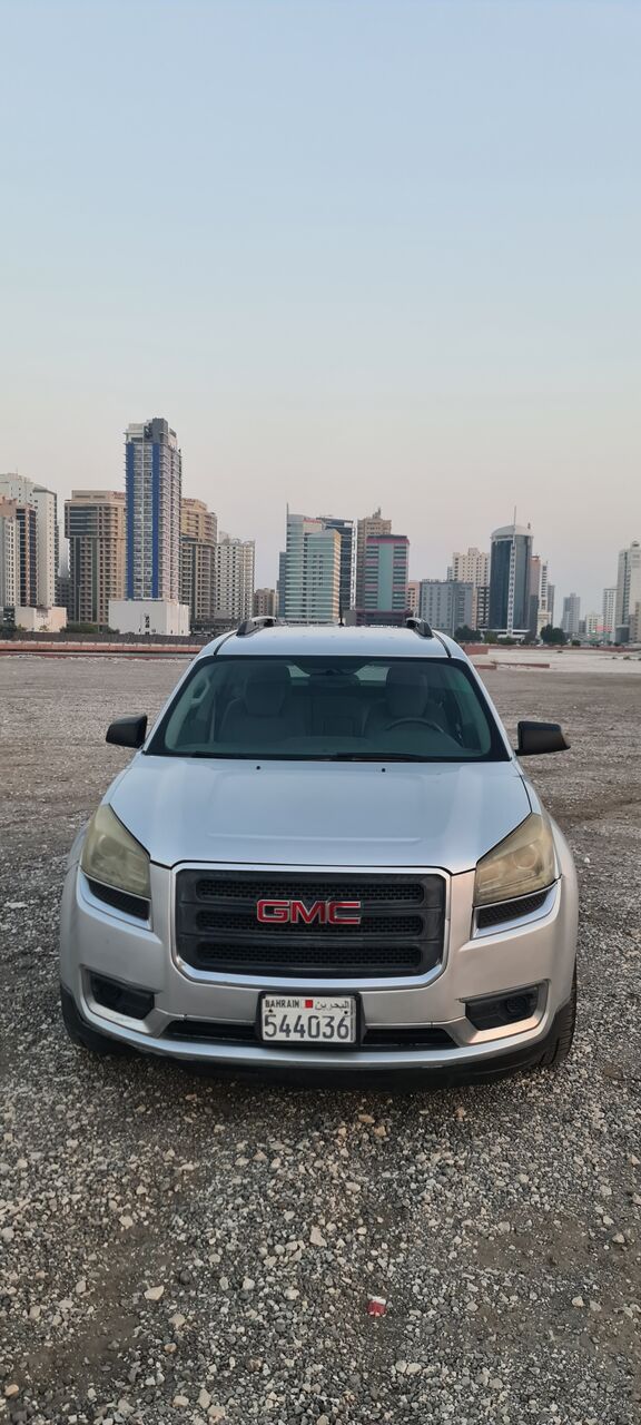 Juffair, Vehicles, Cars & Trucks , BHD 1450,  Gmc Acadia,  2013,  Automatic,  200 KM,    Perfect Condetion Instalments Option Available