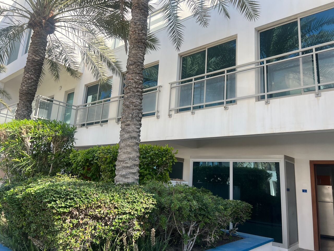 Amwaj Islands, Villas, BHD 1300,  MODERN 3-BEDROOM VILLA FOR RENT IN AMWAJ | SEA VIEW | BEACH ACCESS