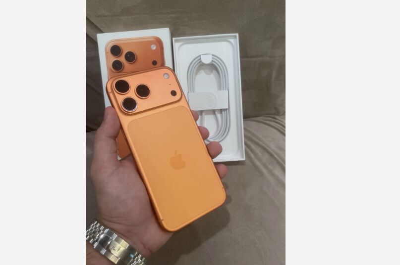 Brunei, Mobile Phones, BND 599,  New/USED Apple IPhone 17pro Max,16pro,Galaxy S26 Ultra Original Mobiles