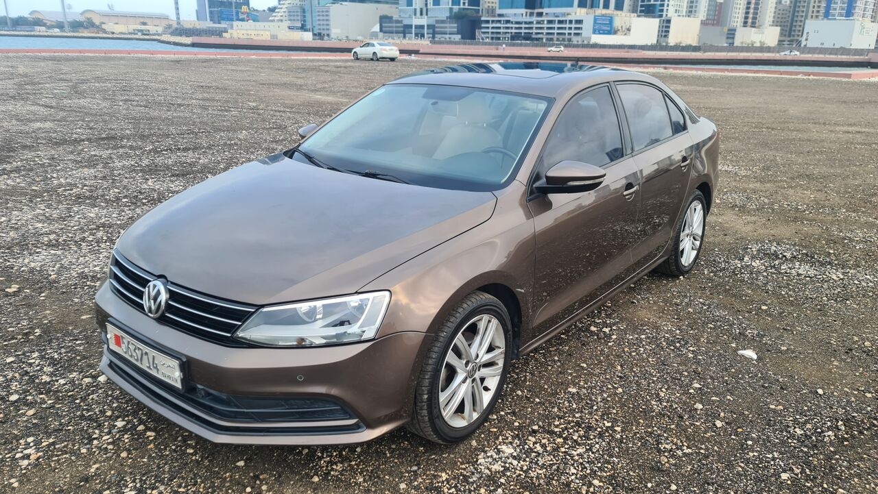 Juffair, Vehicles, Cars & Trucks , BHD 1350,  Volkswagen Jetta,  2016,  Automatic,  239 KM,    Full Option Instalments Option Available