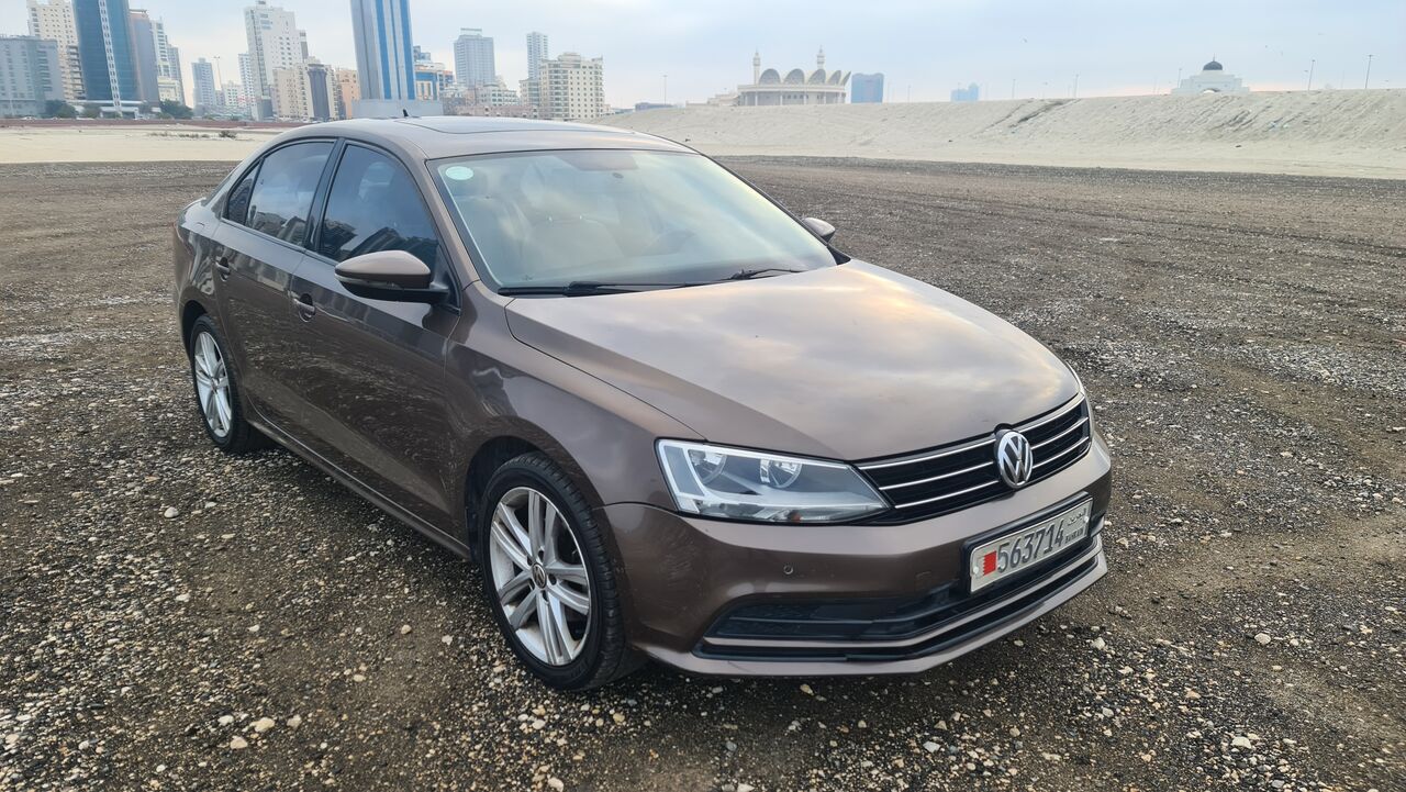 Juffair, Vehicles, Cars & Trucks , BHD 1350,  Volkswagen Jetta,  2016,  Automatic,  239 KM,    Full Option Instalments Option Available