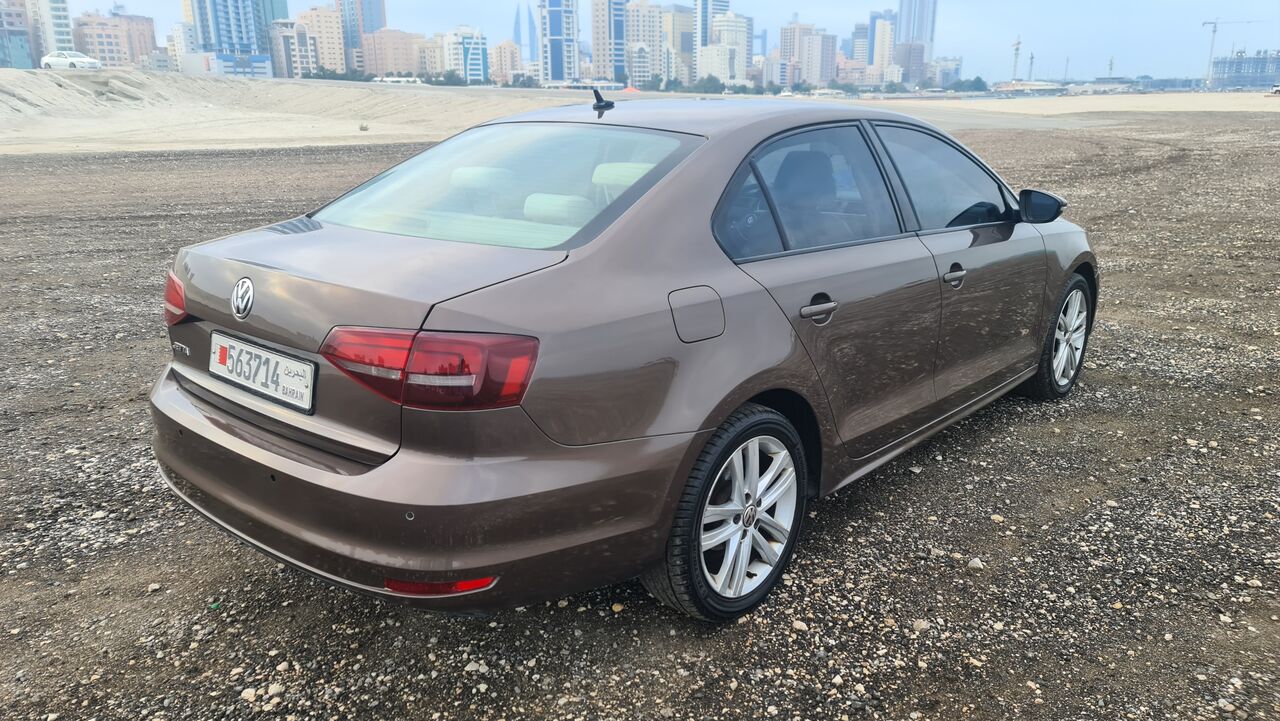 Juffair, Vehicles, Cars & Trucks , BHD 1350,  Volkswagen Jetta,  2016,  Automatic,  239 KM,    Full Option Instalments Option Available