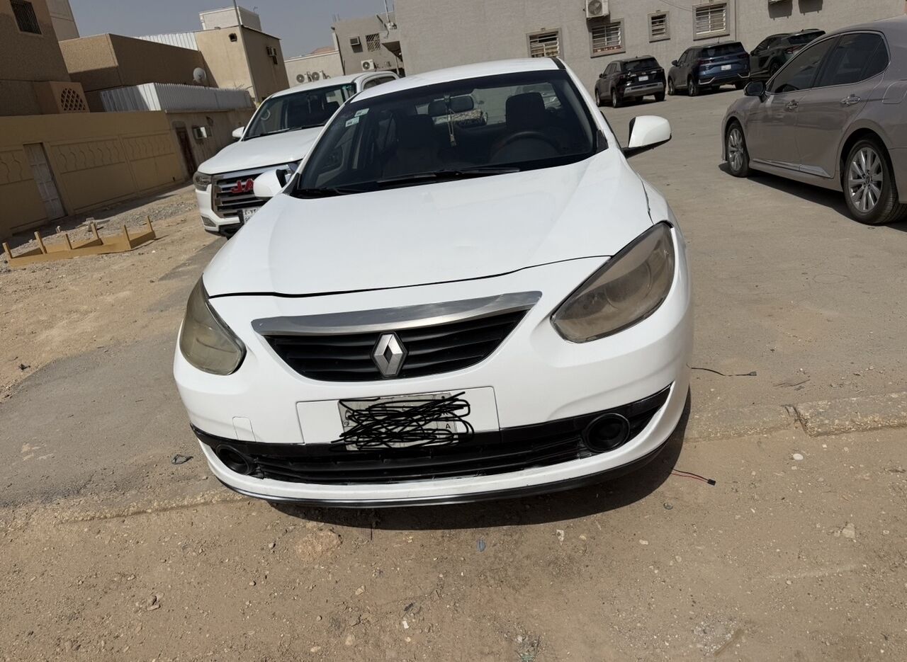 Riyadh, Vehicles, Cars & Trucks , SAR 11500,  Renault Fluence,  2013,  Automatic,  333000 KM,     &ndash; Riyadh