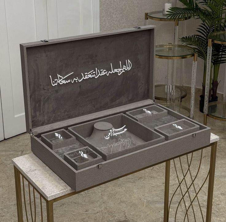 Manama, Jobs, Furniture Tailor (upholstery)