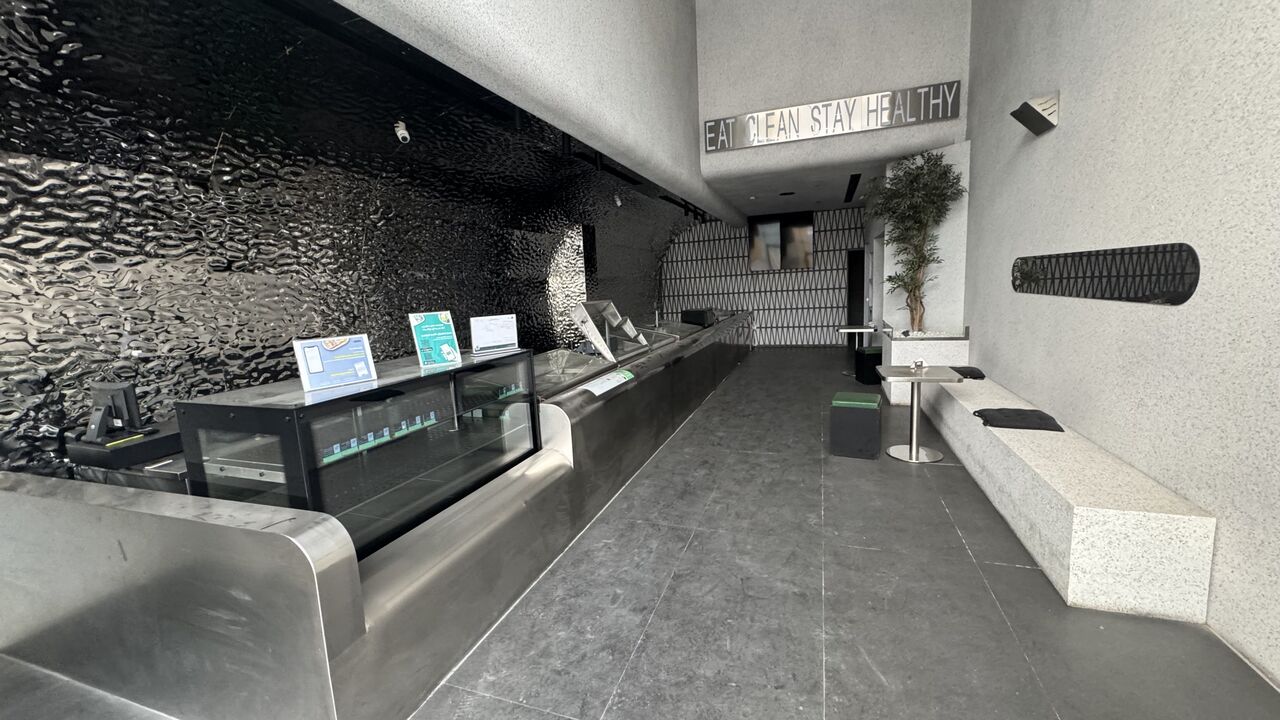 Dammam, Shops, 103 Sq. Meter,  Ex Resto To Transfer. FREE Interior & Equipment